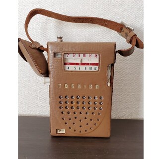 トウシバ(東芝)のアンティーク　TOSHIBA ラジオ(ラジオ)