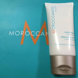 モロッカンオイル(Moroccan oil)の【送料込・新品】日本初上陸 モロッカンオイル ハンドクリーム 75ml(ハンドクリーム)