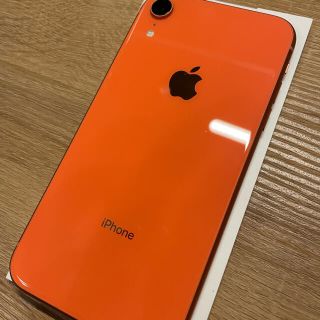 アイフォーン(iPhone)の【☆美品☆】iPhone XR 64GB コーラル　SIMフリー　残債無し(スマートフォン本体)