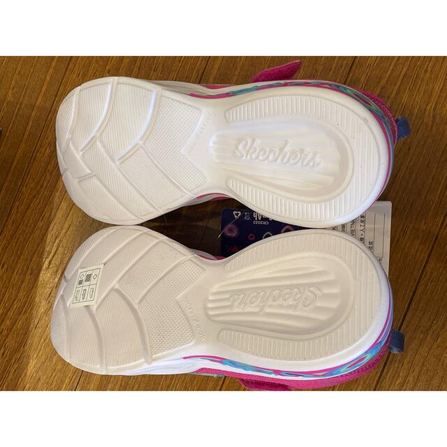 SKECHERS(スケッチャーズ)のスケッチャーズ 光る靴 ハートライトピンク 19.0cm キッズ/ベビー/マタニティのキッズ靴/シューズ(15cm~)(スニーカー)の商品写真