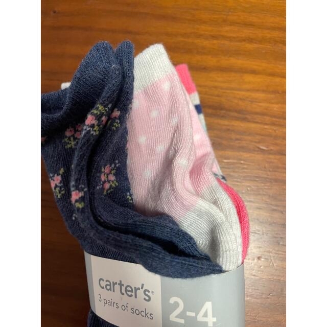 carter's(カーターズ)のちぃ様専用！カーターズ新品靴下3柄セット　gap ハイソックス キッズ/ベビー/マタニティのこども用ファッション小物(靴下/タイツ)の商品写真