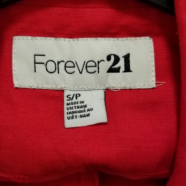 FOREVER 21(フォーエバートゥエンティーワン)のフォーエバー21　ジャケット レディースのジャケット/アウター(テーラードジャケット)の商品写真