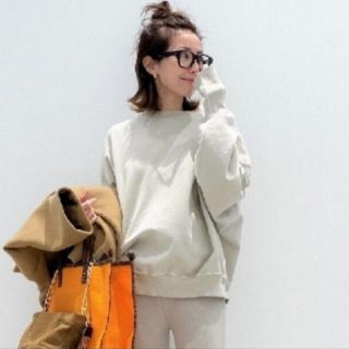 アパルトモンドゥーズィエムクラス(L'Appartement DEUXIEME CLASSE)の【REMI RELIEF/レミレリーフ】Oversize Sweat(パーカー)