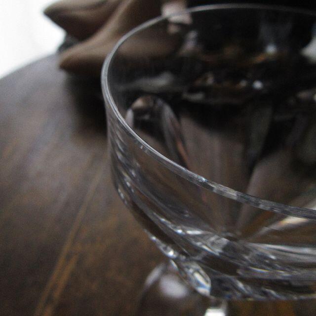 Baccarat(バカラ)のオールドバカラ　「DUCHESSE DE DINO」白ワイングラス　希少品 インテリア/住まい/日用品のキッチン/食器(グラス/カップ)の商品写真