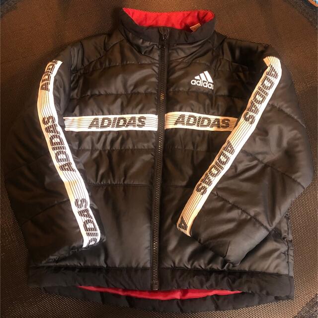 adidas(アディダス)の◆adidas◆パデッドジャケット◆中綿ジャケット 110 キッズ/ベビー/マタニティのキッズ服男の子用(90cm~)(ジャケット/上着)の商品写真