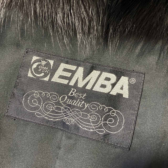 EMBA エンバ フォックスファー 毛皮 コート ダークパープル レディースのジャケット/アウター(毛皮/ファーコート)の商品写真