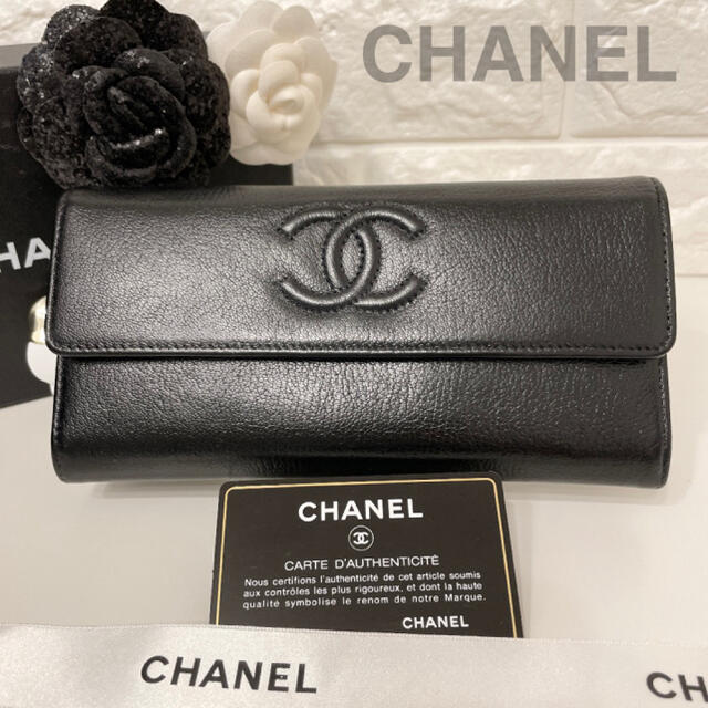 CHANEL(シャネル)のCHANEL✨シャネル✨カーフスキン✨デカココ✨フラップ✨長財布 レディースのファッション小物(財布)の商品写真