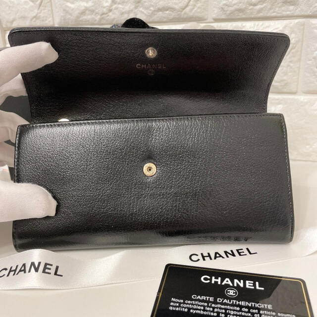 超美品　CHANEL　カーフスキン　デカココ　フラップ　長財布