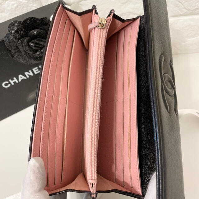 超美品　CHANEL　カーフスキン　デカココ　フラップ　長財布