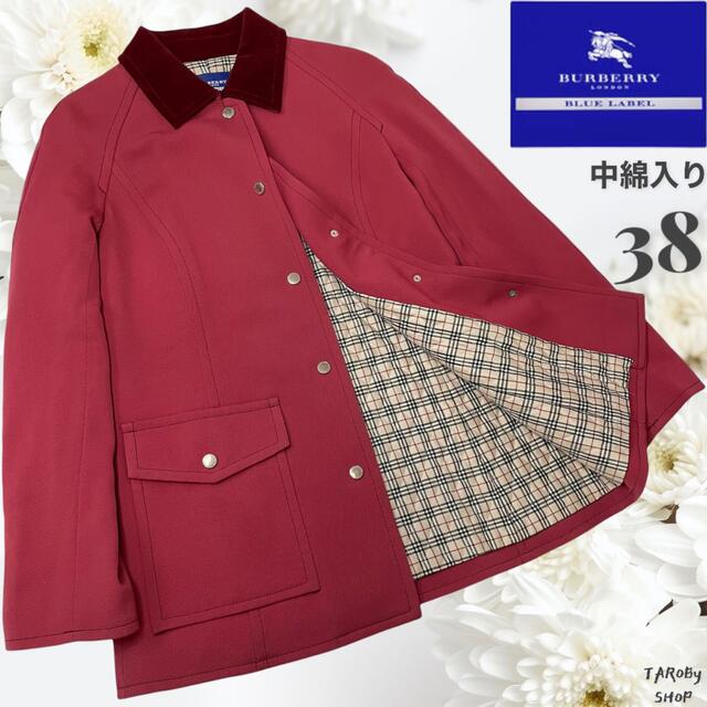 BURBERRY BLUE LABEL(バーバリーブルーレーベル)の美品　BARBERRY BLUE LABEL ショートダウンコート　ノバチェック レディースのジャケット/アウター(ダウンコート)の商品写真