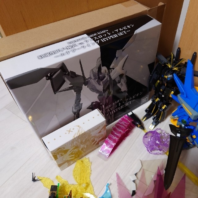 ガンプラ、レジェンドBB、その他色々ジャンク詰め合わせ エンタメ/ホビーのおもちゃ/ぬいぐるみ(模型/プラモデル)の商品写真