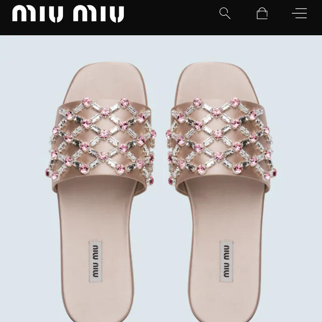 miumiu サンダル