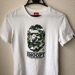 アベイシングエイプ(A BATHING APE)のアベイシングエイプ×SNOOPY コラボTシャツ　サルカモ　Ｓサイズ(Tシャツ/カットソー(半袖/袖なし))