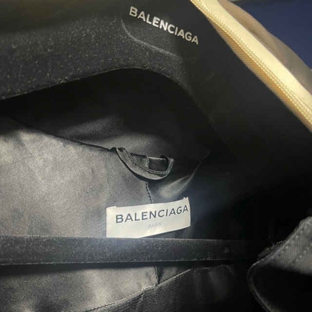 Balenciaga(バレンシアガ)のBALENCIAGA スイング　パーカー　vetements ジャケット メンズのジャケット/アウター(ナイロンジャケット)の商品写真