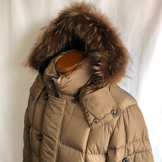 美品 TATRAS ダウンジャケット ミリタリーダウン ブラウン ラクーン