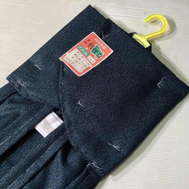 ウールの着物・羽織アンサンブル 紺地 110サイズ ３－４才 日本製 kk434