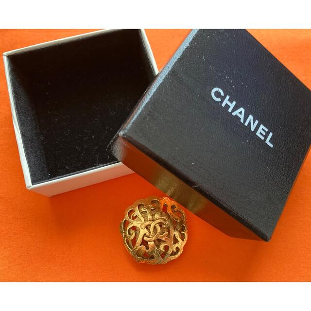 CHANEL 片耳イヤリング