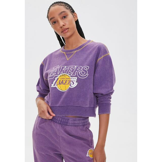 FOREVER 21(フォーエバートゥエンティーワン)のFOREVER21✖️NBA Lakersレイカーズ スウェット3点セットアップ レディースのレディース その他(セット/コーデ)の商品写真