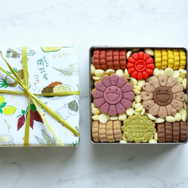 となりの開花堂 村上隆プロデュース 冬のクッキー缶M