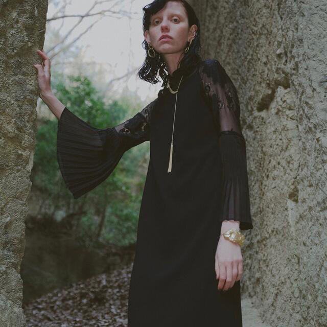 PIAO LIANG LACE DRESS | angeloawards.com