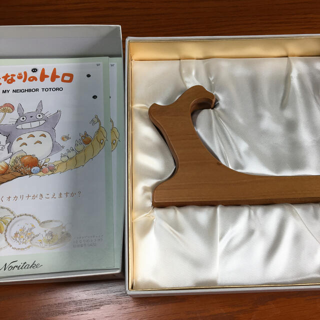 となりのトトロ 絵皿 1997年の通販 by narukami's shop|ラクマ となりのトトロ 絵皿 1997年の通販 by narukami's shop|ラクマ
