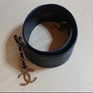 シャネル レア ベルト made in Italy 金ロゴ 女性 本革-