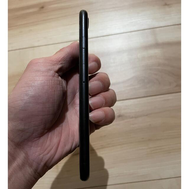 美品！iphone SE 第2世代 (SE2) ブラック128GB SIMフリー 6
