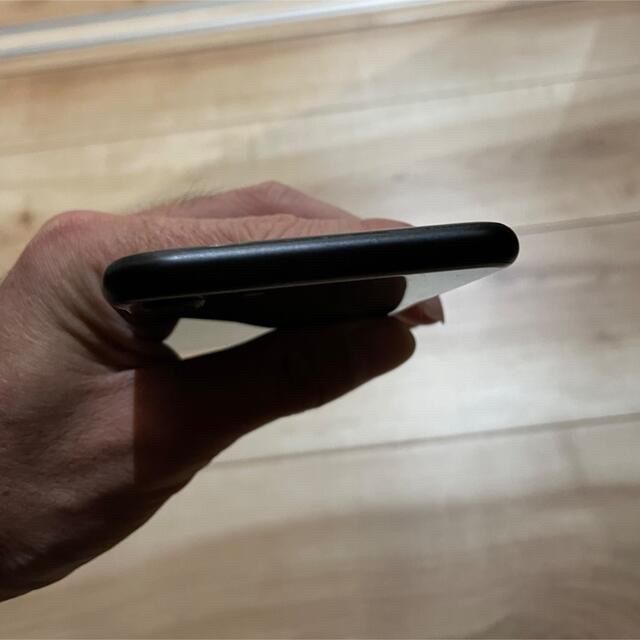 美品！iphone SE 第2世代 (SE2) ブラック128GB SIMフリー 8