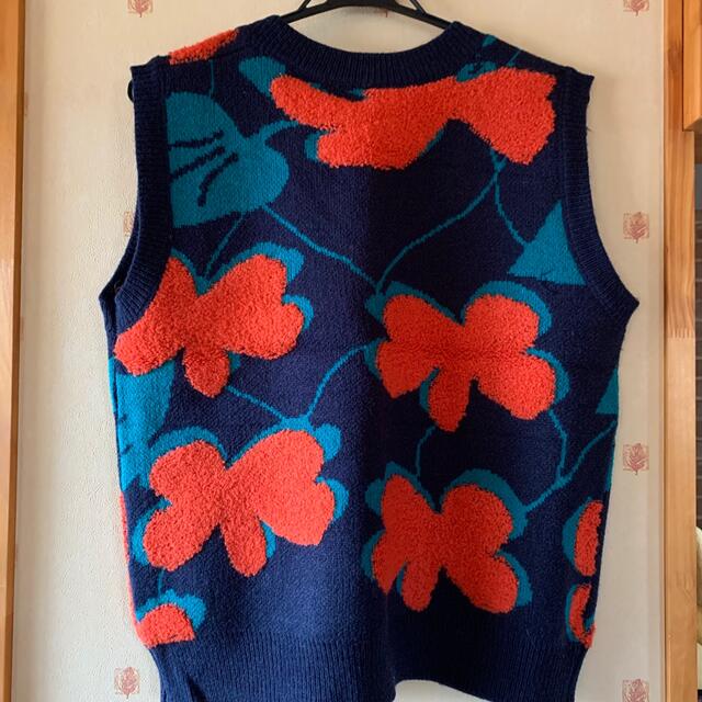 FLOWER VEST レディースのトップス(ベスト/ジレ)の商品写真