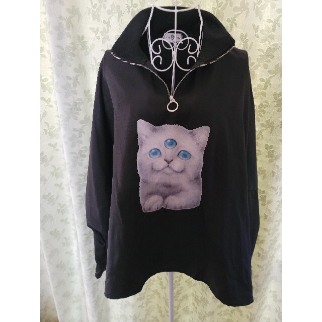 ドラハニ　猫　トップス レディースのトップス(Tシャツ(長袖/七分))の商品写真