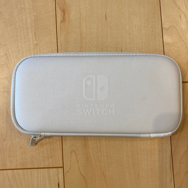 Nintendo Switch(ニンテンドースイッチ)のNintendo switch Lite イエロー エンタメ/ホビーのゲームソフト/ゲーム機本体(携帯用ゲーム機本体)の商品写真
