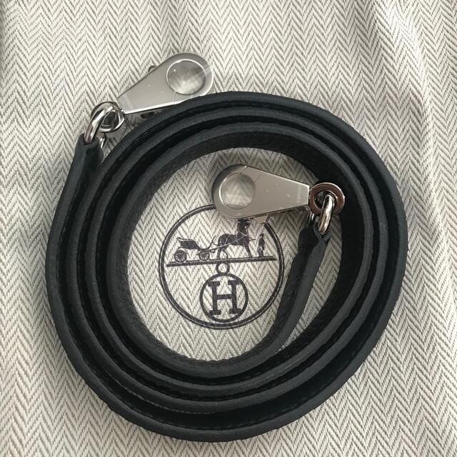 ①新品未使用　ケリー28 黒×シルバー金具 レディースのバッグ(ハンドバッグ)の商品写真