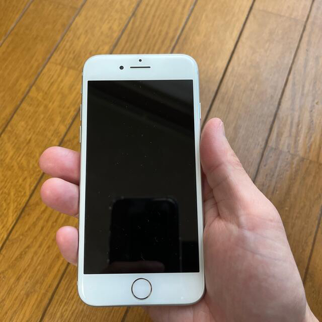 Apple(アップル)の※専用！もも様。iPhone8 64GB docomo スマホ/家電/カメラのスマートフォン/携帯電話(スマートフォン本体)の商品写真