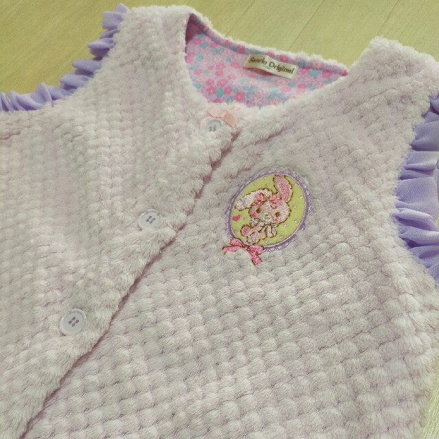 サンリオ(サンリオ)のサンリオ　ぼんぼんりぼん　ルームベスト130ｃｍ キッズ/ベビー/マタニティのキッズ服女の子用(90cm~)(パジャマ)の商品写真