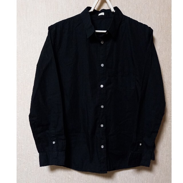 GU(ジーユー)のGU ボタンシャツ　黒XL レディースのトップス(シャツ/ブラウス(長袖/七分))の商品写真