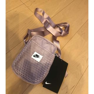 ナイキ(NIKE)のNIKE ナイキ　ポシェット　ピンク　新品(ショルダーバッグ)