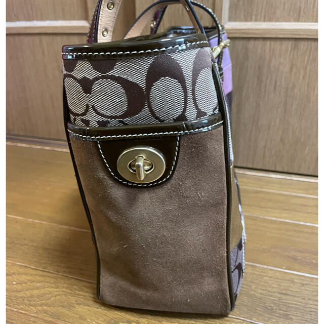 COACH(コーチ)のCOACH コーチ バッグ　シグネチャー　パッチワーク　トート　期間限定値下げ レディースのバッグ(トートバッグ)の商品写真