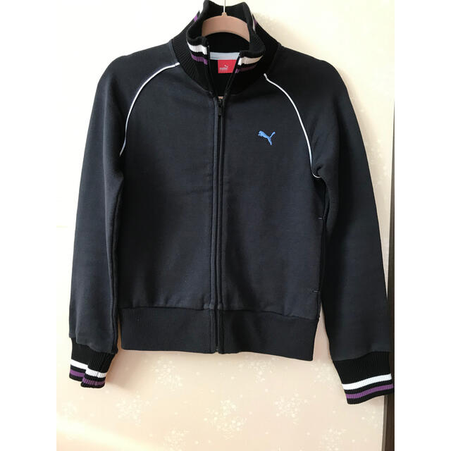 PUMA(プーマ)の新品 未使用 PUMA ジャージ トップス ブラック 黒 ♪ レディースのトップス(トレーナー/スウェット)の商品写真