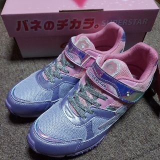 ムーンスター(MOONSTAR )の【新品】ムーンスター バネのチカラ👟　22.5㎝(スニーカー)