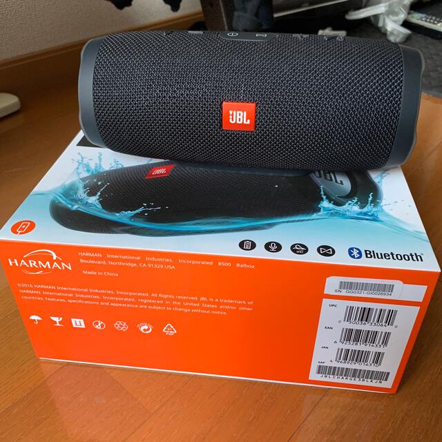 JBL ワイヤレススピーカー CHARGE 3 (king kazuma様専用) スマホ/家電/カメラのオーディオ機器(スピーカー)の商品写真