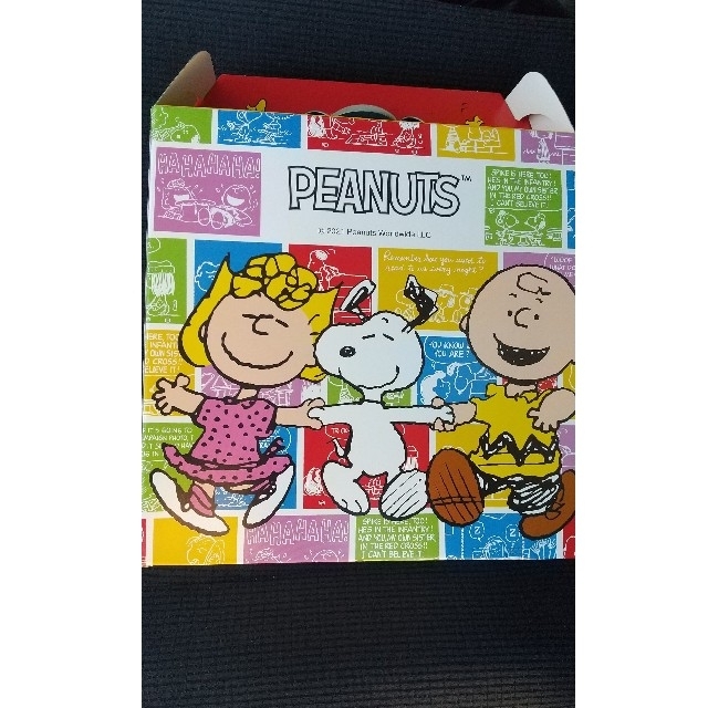 SNOOPY(スヌーピー)のケンタッキー　スヌーピーマグカップコンプリート新品 インテリア/住まい/日用品のキッチン/食器(グラス/カップ)の商品写真