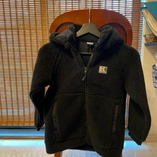 ヘリーハンセン(HELLY HANSEN)のHelly-Hansen kids中古品美品130ボアジャンパー　ブラック　(ジャケット/上着)