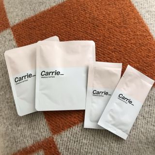 新品同様 carrie モイスチャージェルパック carrie モイスチャージェル