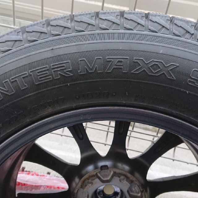 スタッドレスタイヤ winter maxx sj-8 225 65 R17