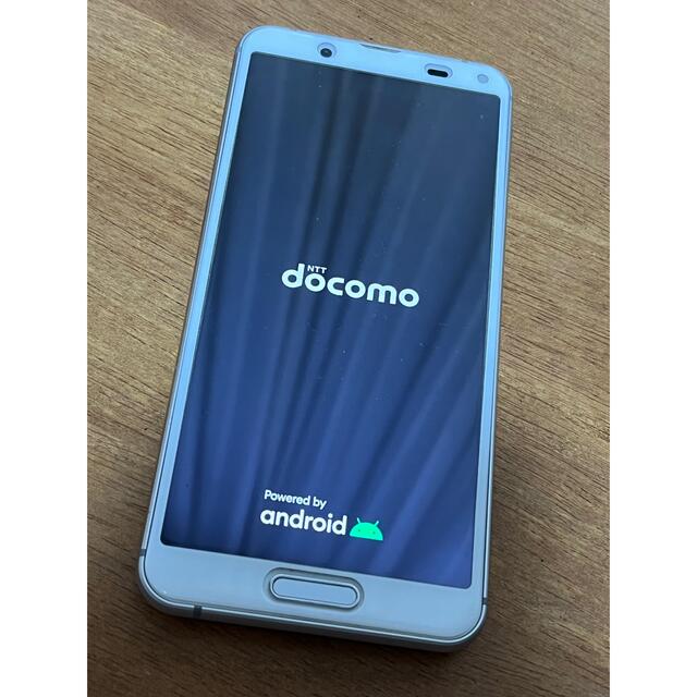 AQUOS(アクオス)のAQUOS SH-02M本体 スマホ/家電/カメラのスマートフォン/携帯電話(スマートフォン本体)の商品写真