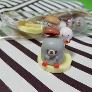 すみっコぐらし　チョコエッグ　ほこり&おばけ&もぐら(キャラクターグッズ)