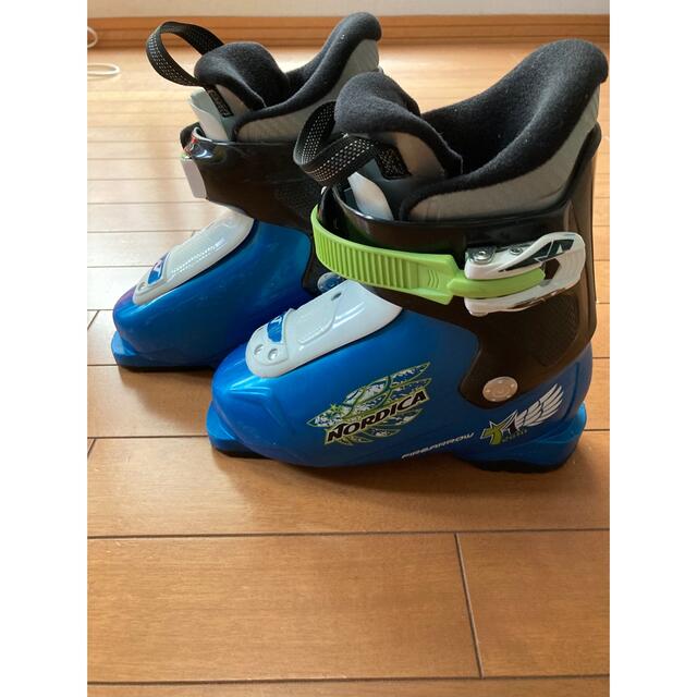 NORDICA(ノルディカ)のNORDICA ジュニア スキーブーツ　USED スポーツ/アウトドアのスキー(ブーツ)の商品写真