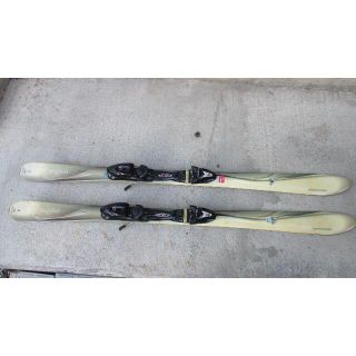 ロシニョール(ROSSIGNOL)の【１２月２０日までの期間限定】レディーススキー板ベンディング付★　１５０ｃｍ(板)