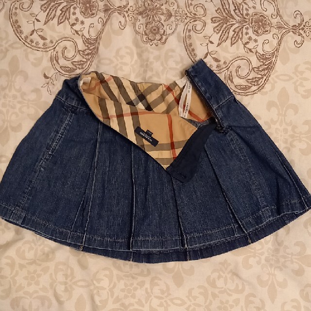 BURBERRY(バーバリー)のBURBERRY LONDON デニム スカート 140cm キッズ/ベビー/マタニティのキッズ服女の子用(90cm~)(スカート)の商品写真