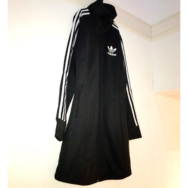adidas アディダス オリジナルス レア 小嶋陽菜着用 ジャージ 年末の